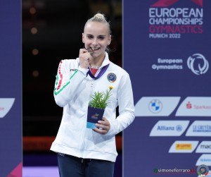 podium aa ph simone ferraro sfa02422 copia